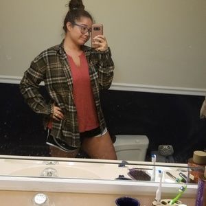 BIRTHDAY SALEFlannel size Med